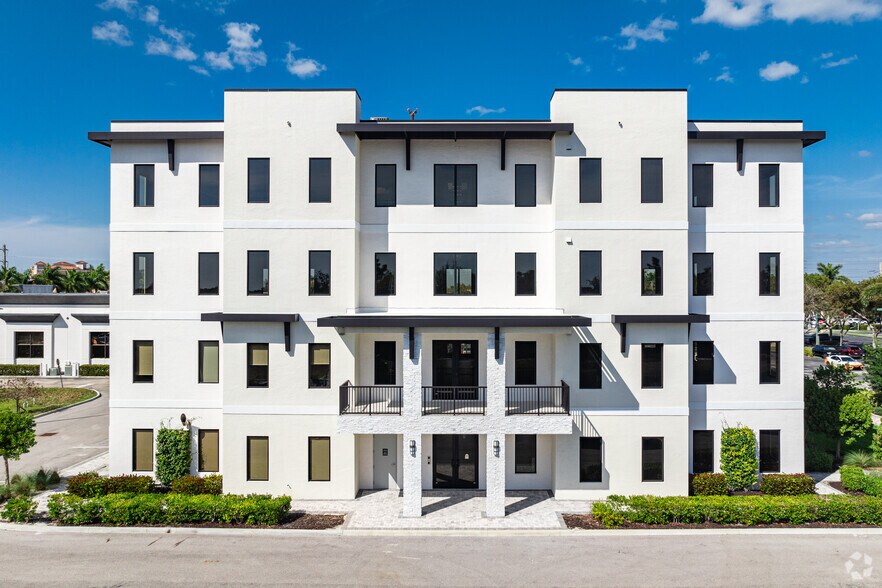 More Photos Of 2340 Vanderbilt Beach Rd, Naples Medical For Lease