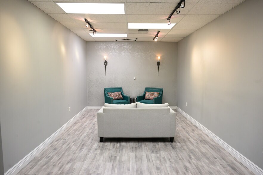 More Photos Of 504 Hamburg Tpke, Wayne Medical For Sale