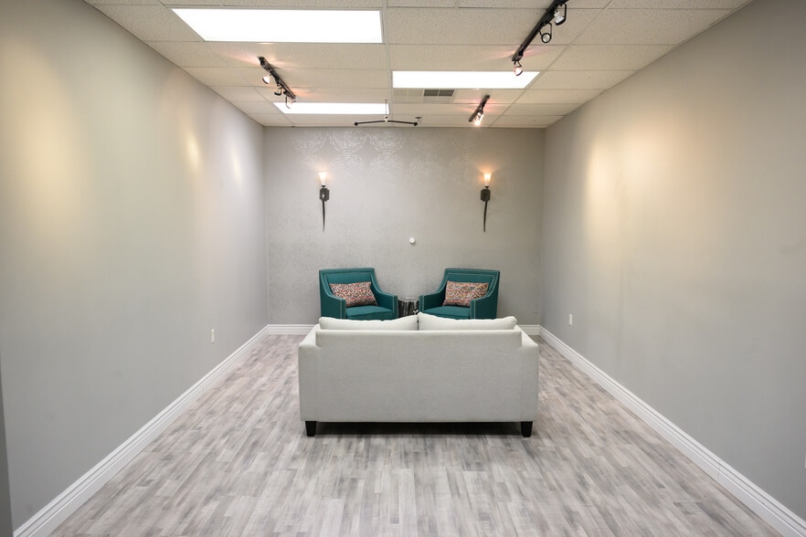 More Photos Of 504 Hamburg Tpke, Wayne Medical For Sale