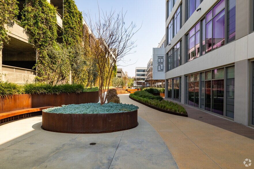 More Photos Of 12121 Bluff Creek Dr, Playa Vista Loft Creative Space For Lease