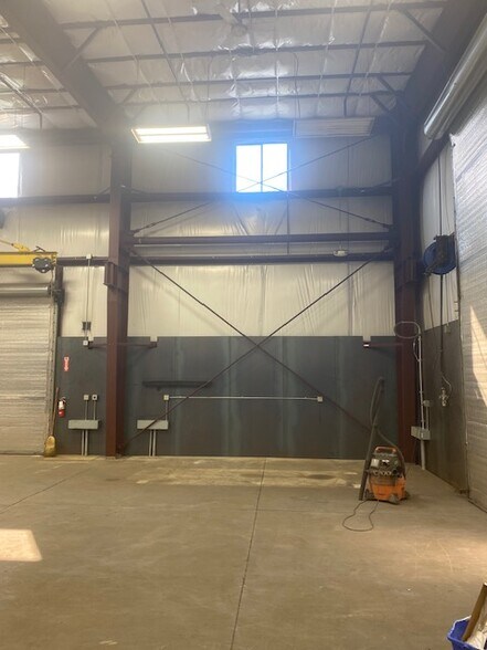 More Photos Of 540 National Ave, Tahoe Vista Manufacturing For Lease