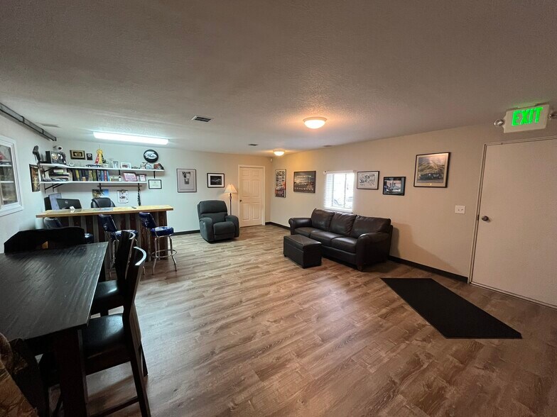 More Photos Of 7918 Cherrywood Loop, Kiowa Warehouse For Sale