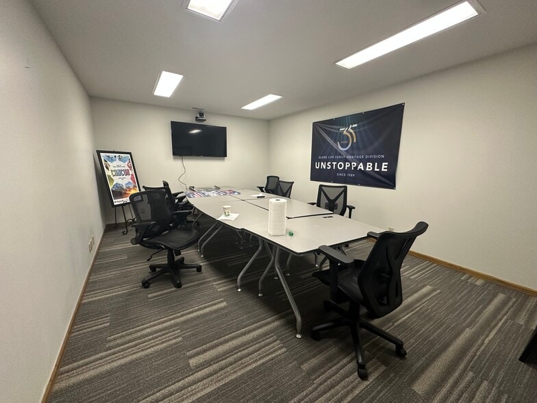 More Photos Of 6030 S 57th St, Lincoln Office Residential For Lease