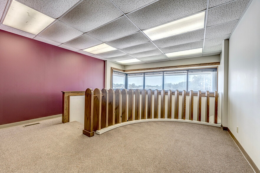 More Photos Of 5950 E Admiral Pl, Tulsa Lodge Meeting Hall For Sale