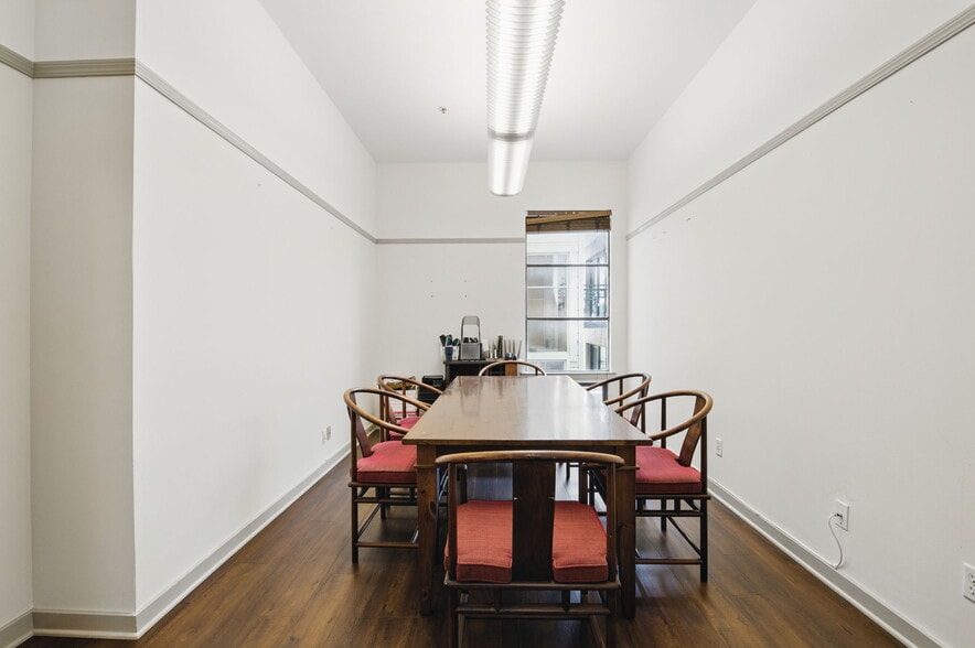 More Photos Of 1717-1719 Powell St, San Francisco Office For Lease