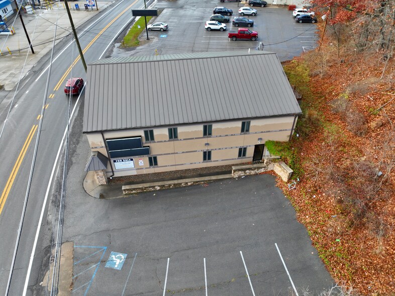 More Photos Of 725 Ritter Dr, Daniels Storefront Retail Office For Lease