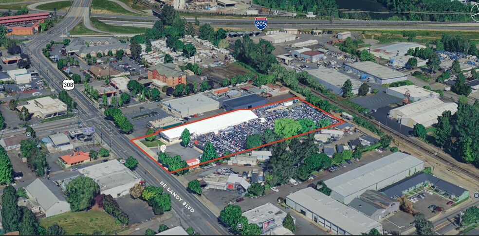 More Photos Of 10279 NE Sandy Blvd, Portland Warehouse For Sale