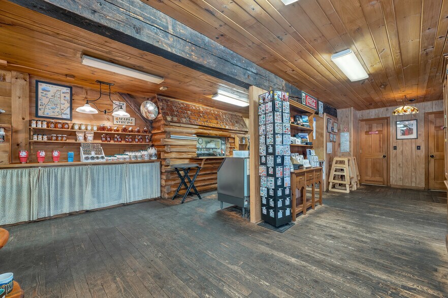 More Photos Of 1955 Presidential Hwy, Jefferson Restaurant For Sale