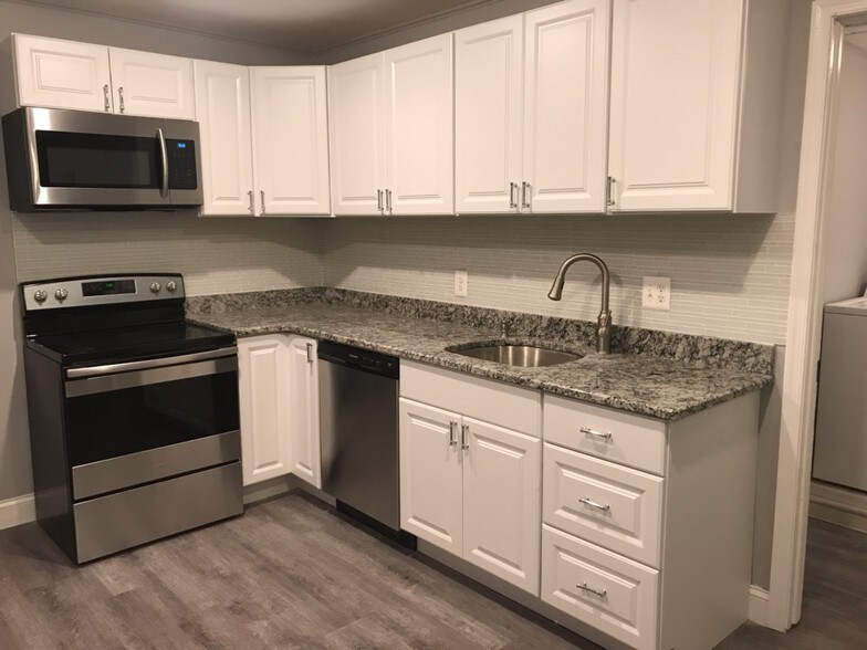 More Photos Of 1407 Sulphur Spring Rd, Halethorpe Freestanding For Lease