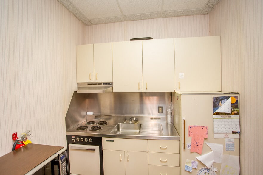 More Photos Of 329 Lincoln Hwy, Fairless Hills Warehouse For Sale