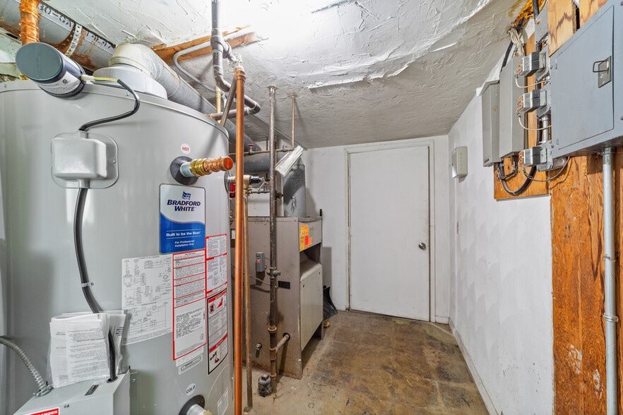 More Photos Of 5216 E Lake Rd, Sheffield Lake Apartments For Sale