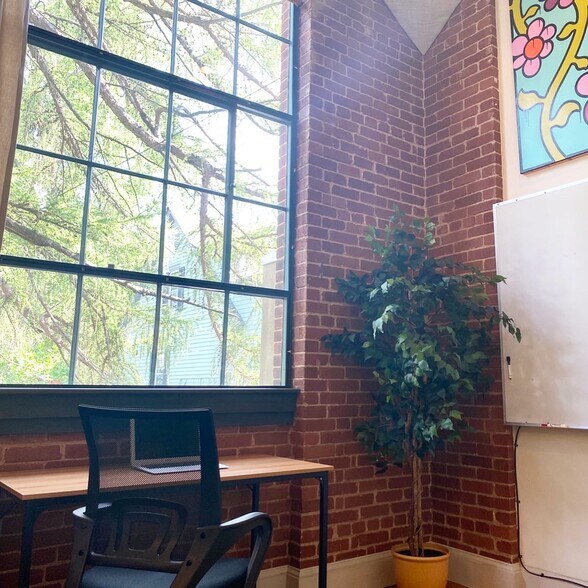 More Photos Of 52-54 E Oakland Ave, Doylestown Loft Creative Space For Lease