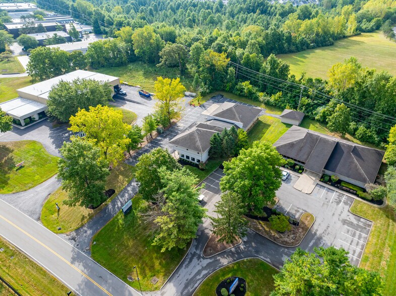 More Photos Of 171 Green Meadows Dr S, Lewis Center Office Residential For Sale