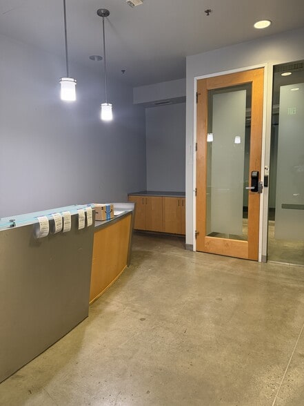 More Photos Of 620 N Brand Blvd, Glendale Office For Lease
