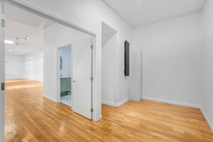 More Photos Of 177 Culver Blvd, Playa Del Rey Storefront For Lease