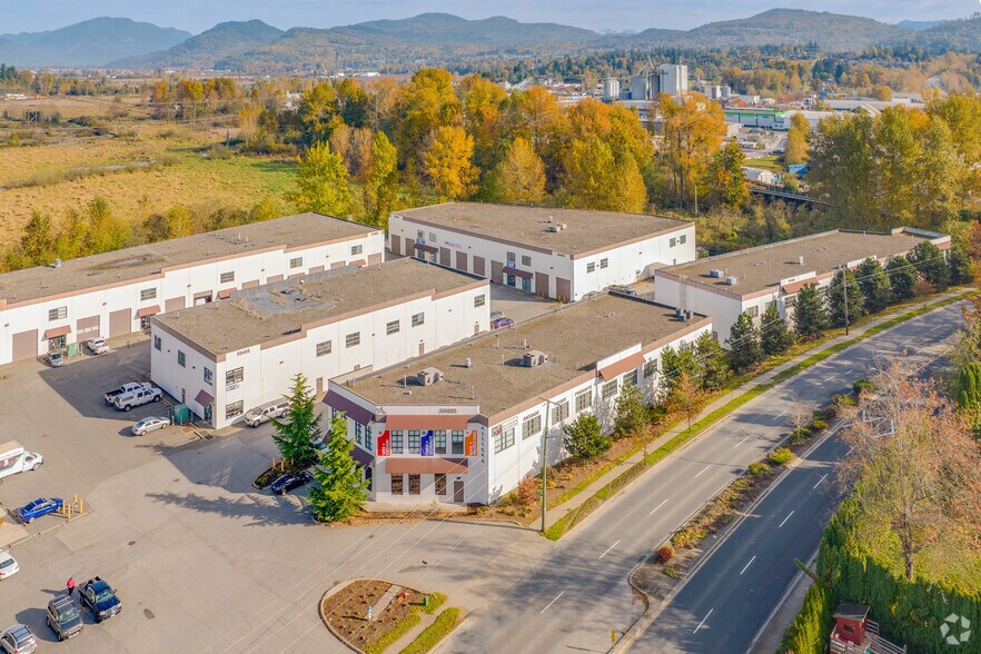 More Photos Of 33425 Maclure Rd, Abbotsford Warehouse For Lease