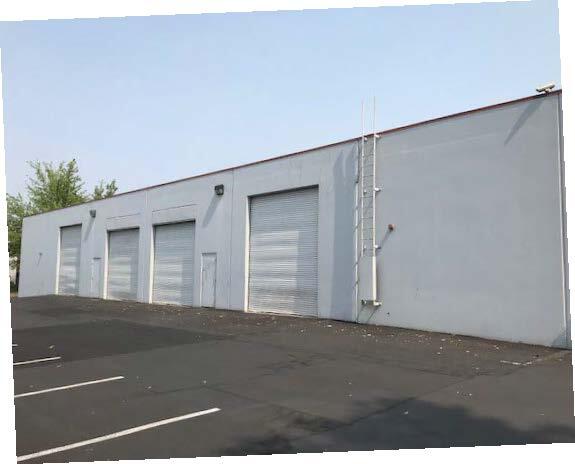 More Photos Of 6540 SW Fallbrook Pl, Beaverton Showroom For Lease