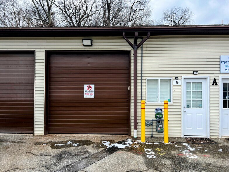 Primary Photo Of 151 Grassy Plain St, Bethel Industrial For Sale