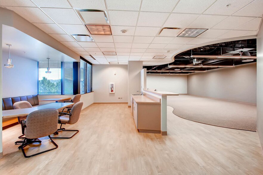 More Photos Of 5555 Tech Center Dr, Colorado Springs Office For Sale