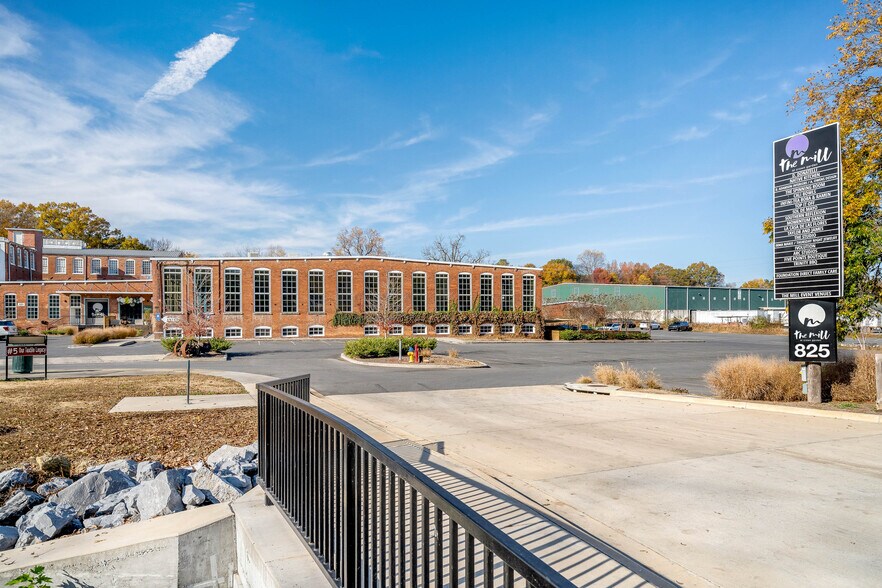 More Photos Of 825 Chattanooga Ave, Dalton Restaurant For Lease