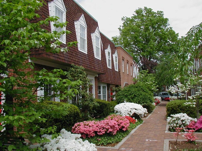 More Photos Of 1497 Chain Bridge Rd, McLean Unknown For Lease