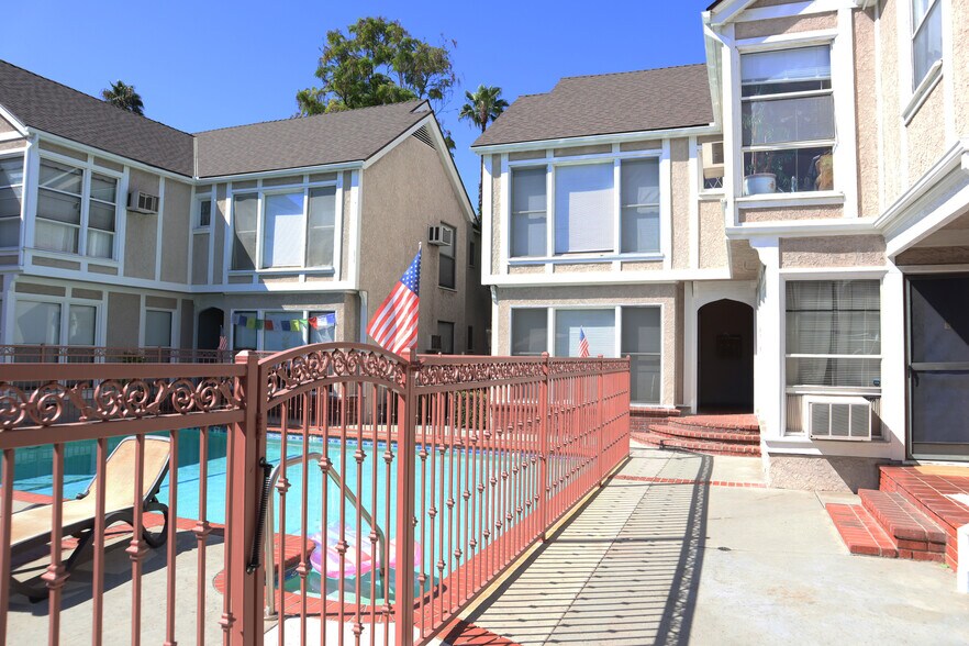 More Photos Of 11747-11753 Moorpark St, Studio City Apartments For Sale