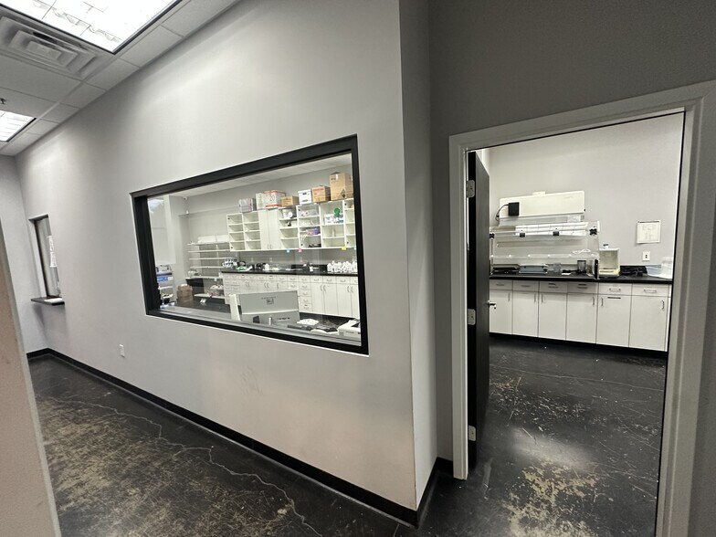 More Photos Of 1403 Highway 6, Sugar Land Medical For Lease