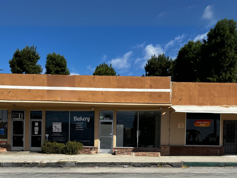 Primary Photo Of 12817-12827 E Penn St, Whittier Storefront For Lease