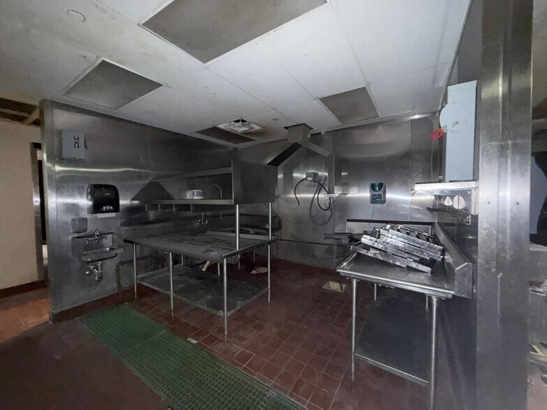 More Photos Of 224 Blanchard St, West Monroe Restaurant For Sale