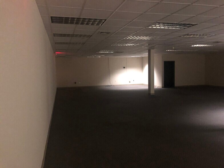 More Photos Of 1530 Hooker Rd, Greenville Freestanding For Lease