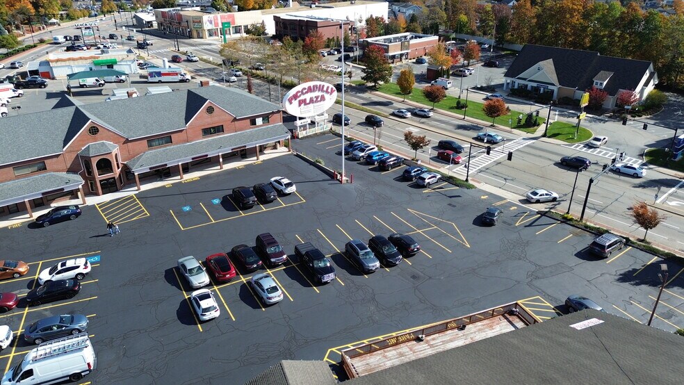 More Photos Of 490 Shrewsbury St, Worcester Storefront For Lease