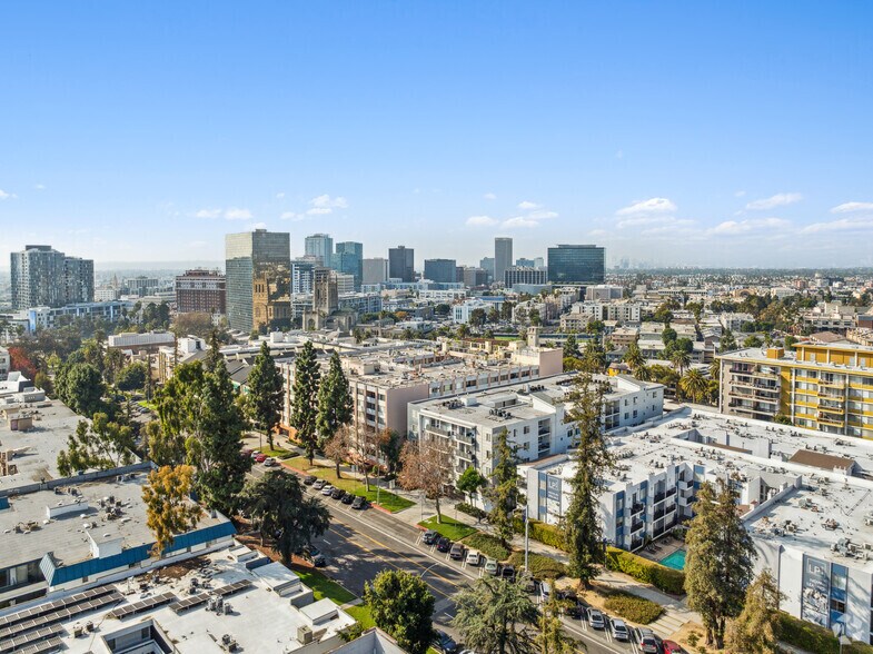 More Photos Of 401 S La Fayette Park Pl, Los Angeles Apartments For Sale