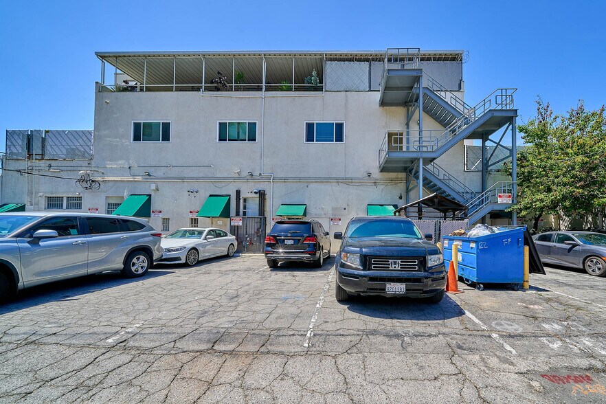 More Photos Of 112-122 S Robertson Blvd, Los Angeles Storefront Retail Office For Sale