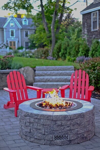 More Photos Of 72 Elm St, Camden Hospitality For Sale