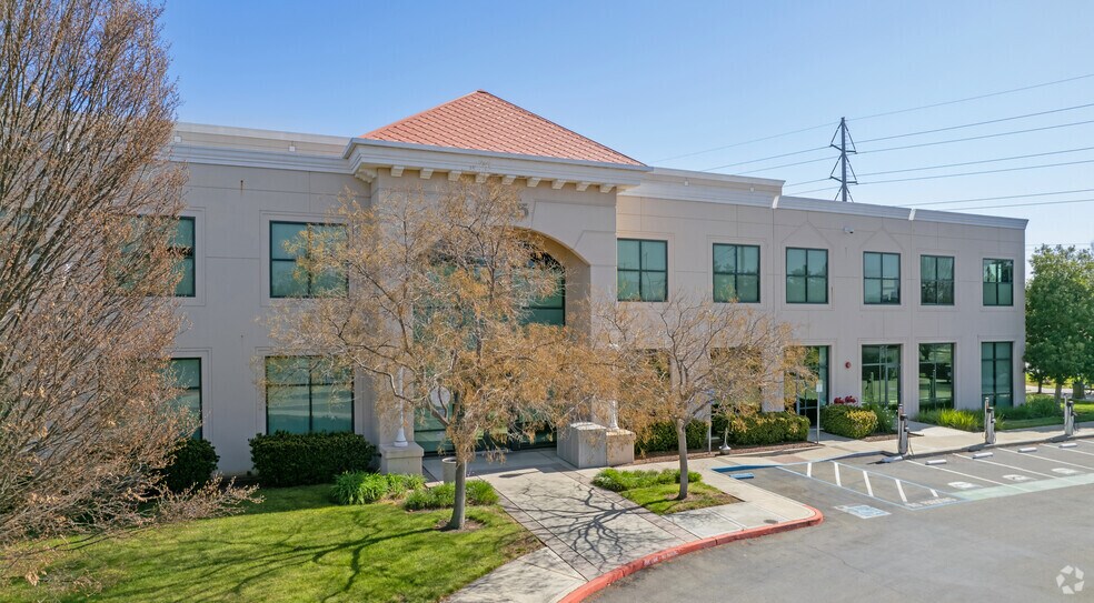 More Photos Of 2515 N 1st St, San Jose Office For Lease