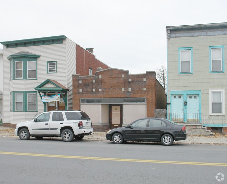 More Photos Of 323 5th Ave, Troy Storefront For Sale