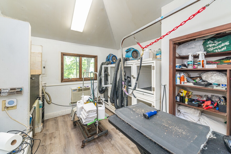 More Photos Of 40 Brighton Rd, Andover Specialty For Sale