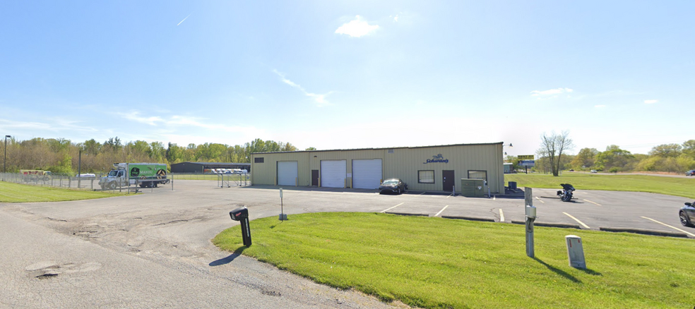 Primary Photo Of 325 S Hunt St, Terre Haute Manufacturing For Sale