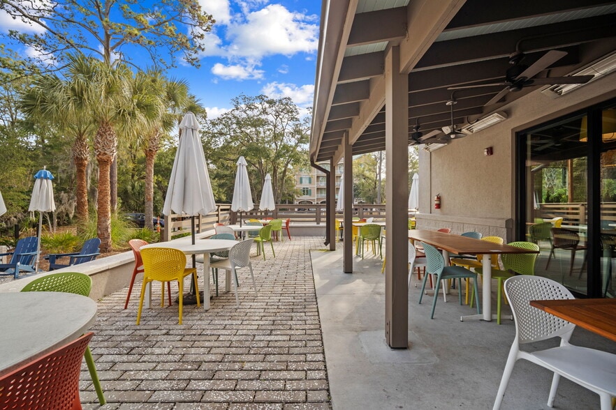 More Photos Of 14 Folly Field Rd, Hilton Head Island Restaurant For Sale