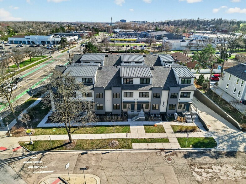 More Photos Of 830 Henry St, Ann Arbor Apartments For Sale