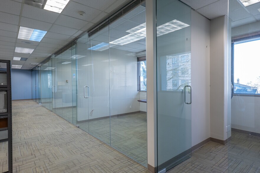 Primary Photo Of 422 6th St, New Westminster Loft Creative Space For Lease