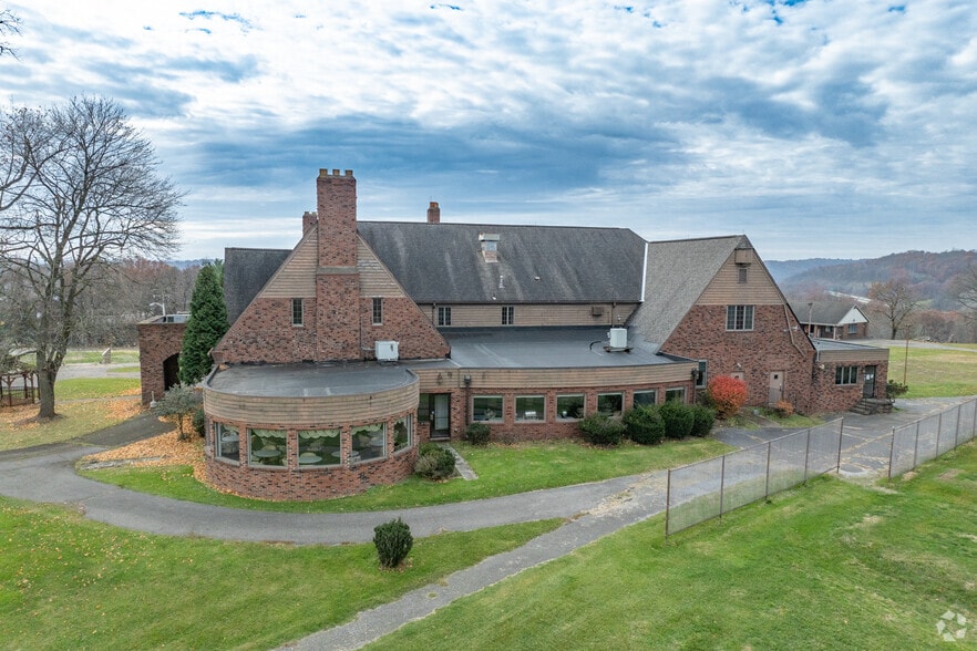 More Photos Of 1299 Lane Ave, Natrona Heights Golf Course Driving Range For Sale