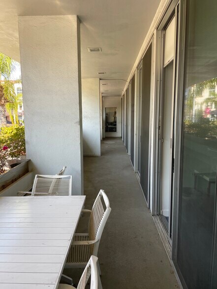 More Photos Of 270 N Canon Dr, Beverly Hills Office For Lease