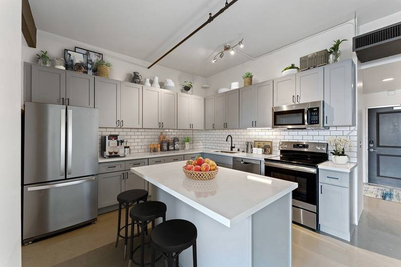 More Photos Of 1007 5th Ave, San Diego Apartments For Lease