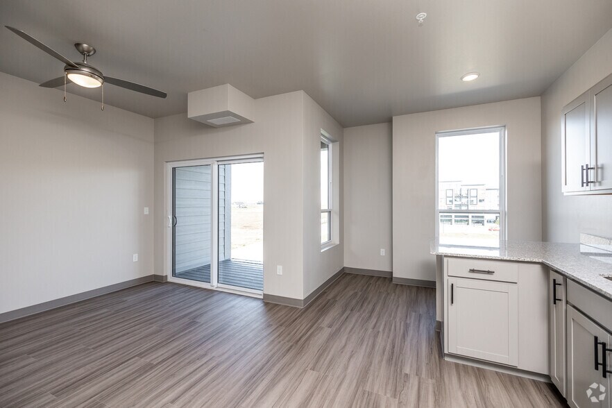 More Photos Of 1111 Parkside St, Tiffin Apartments For Lease