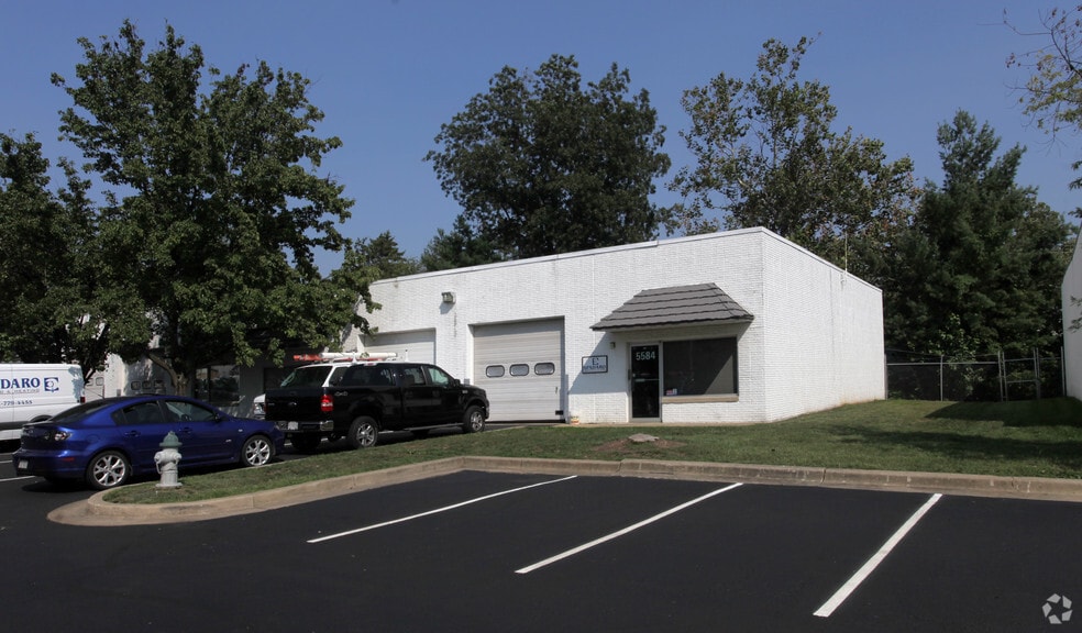 More Photos Of 5566-5584 Tuxedo Rd, Hyattsville Warehouse For Sale