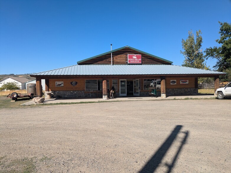 More Photos Of 2029 Hwy 95, Council Storefront For Sale
