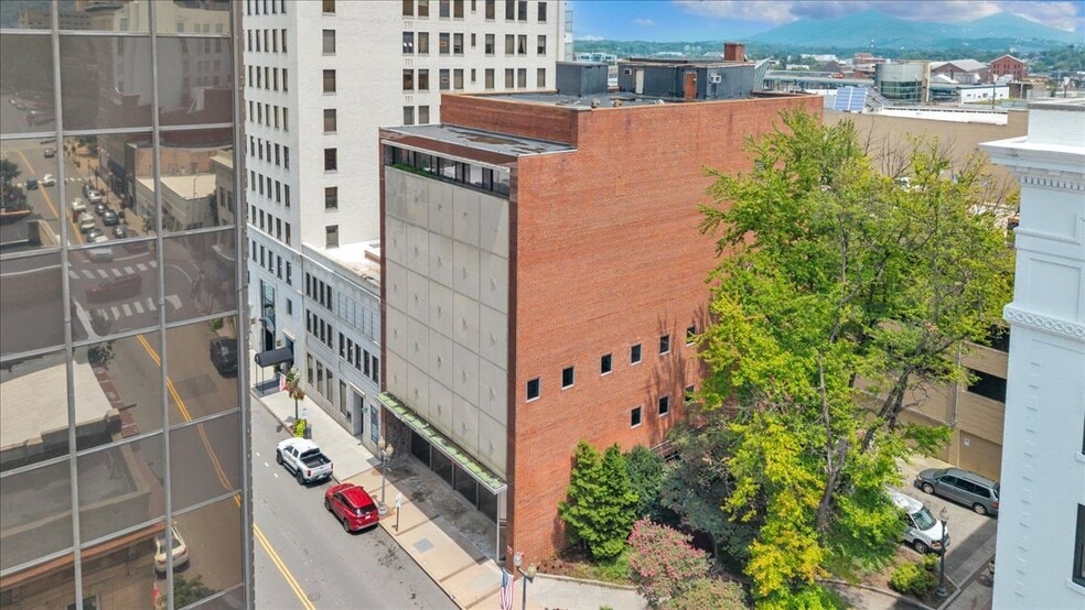 More Photos Of 210 S Jefferson St, Roanoke Loft Creative Space For Sale