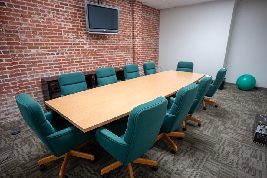More Photos Of 3400 3rd Ave, Sacramento Office For Lease