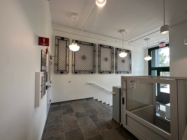 More Photos Of 592 Columbia Rd, Uphams Corner Office For Lease